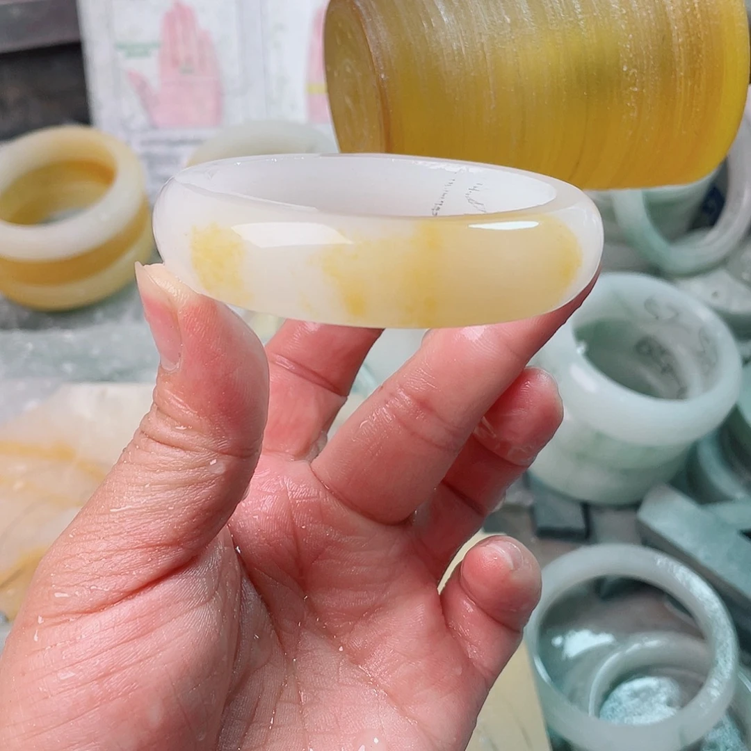 龙***下定制石英质玉（天山翠）