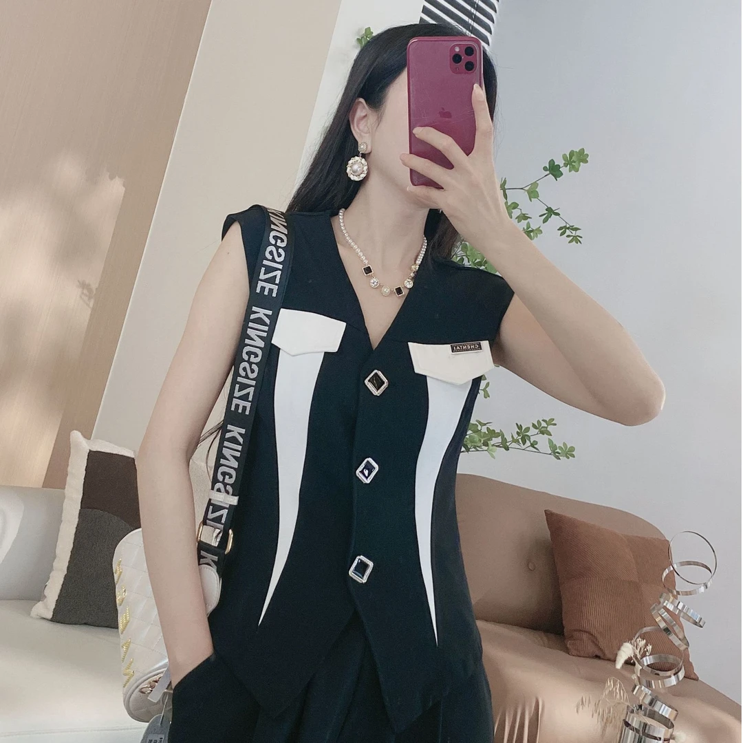 D【橦颜】排扣拼色坎肩袖上衣+两侧松紧腰阔腿裤两件套8657