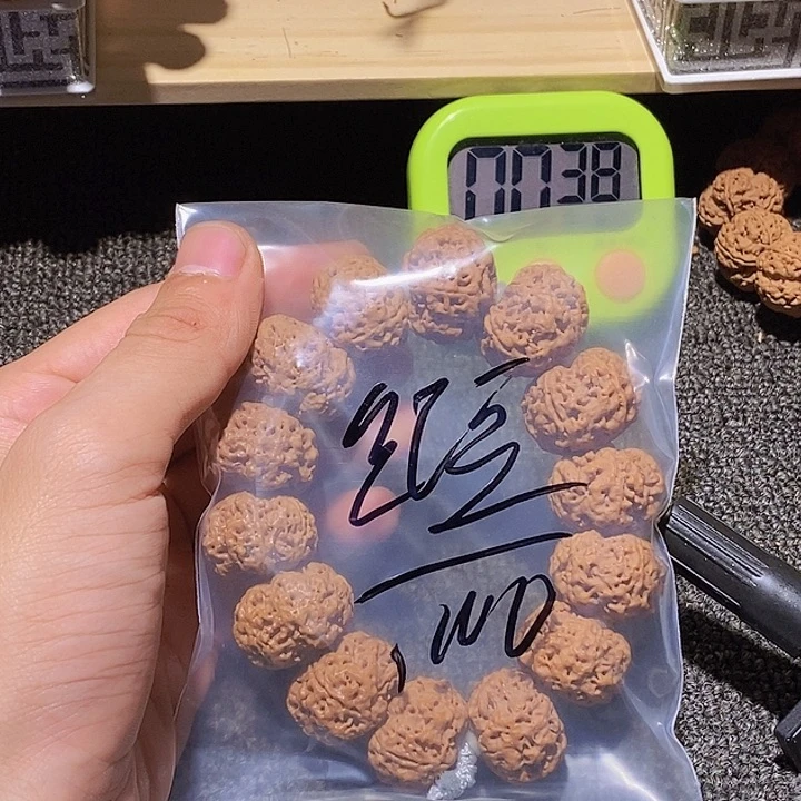 红***豆吊坠金刚菩提这一期太有意思咯
