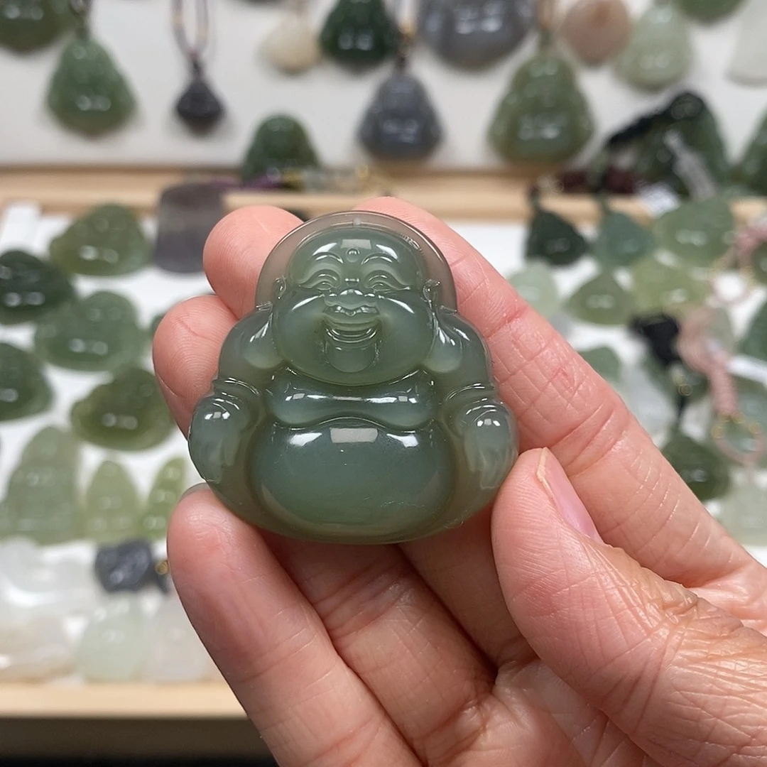 和田玉颈饰未镶嵌卡40