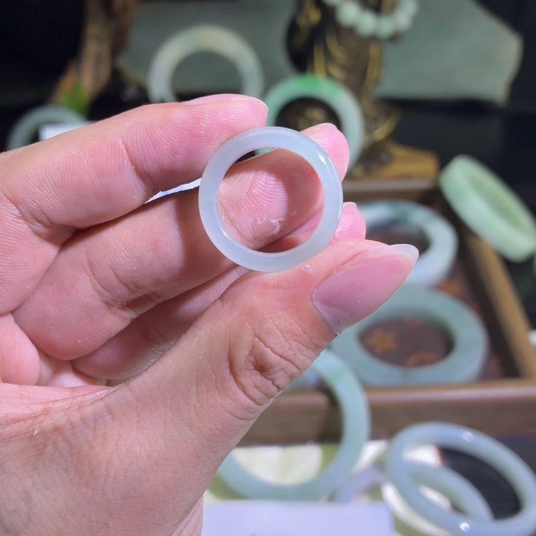 定制翡翠未镶嵌翡翠A货毛胚手镯定制