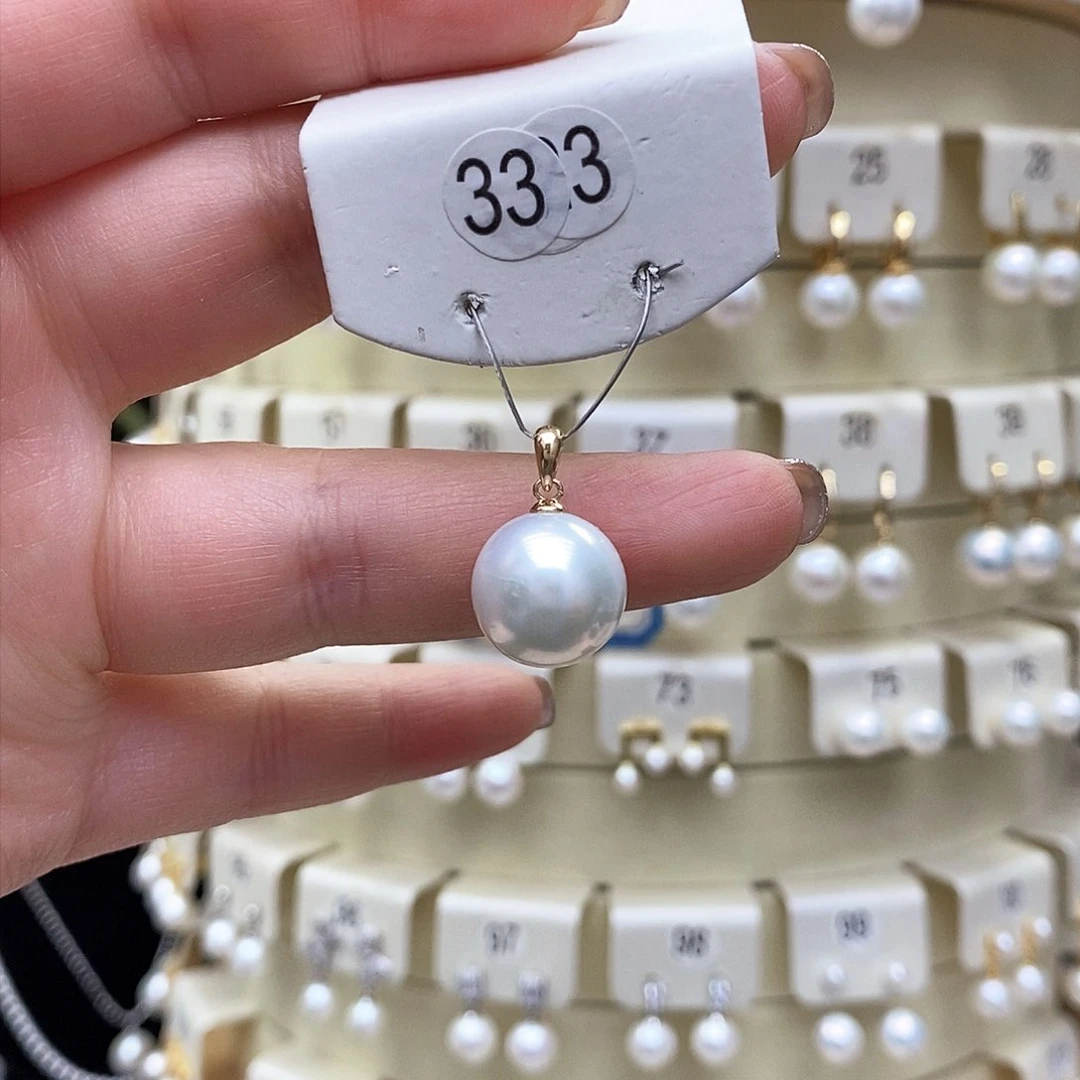 淡水珍珠吊坠18K金镶嵌