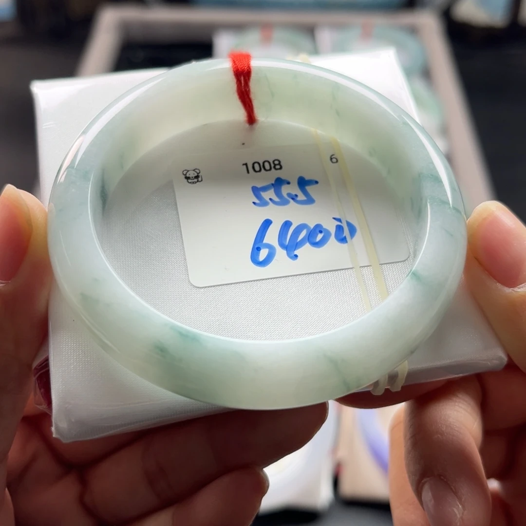 翡翠未镶嵌手镯55.5正圈