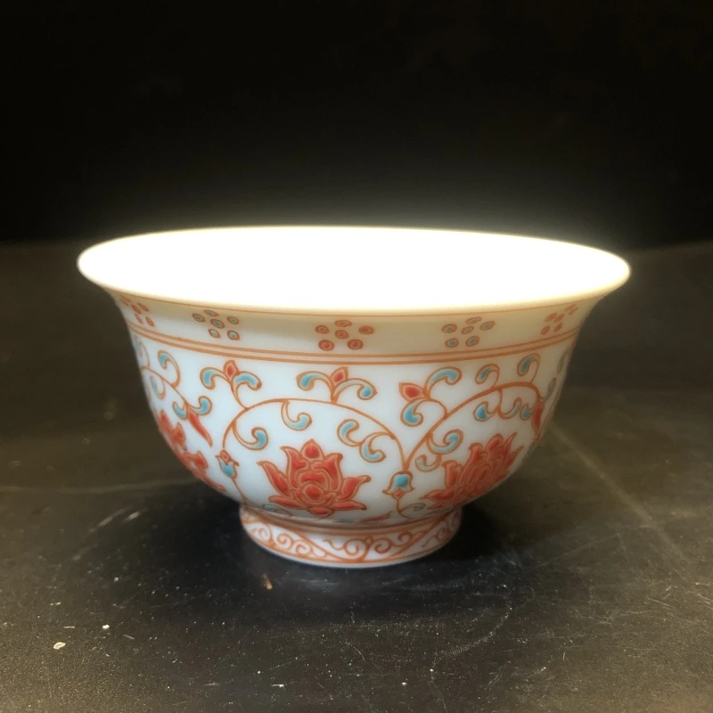 1.1a/N100190/01237/红绿彩缠枝莲狮子压手杯/口径9.2/高5.2/80cc