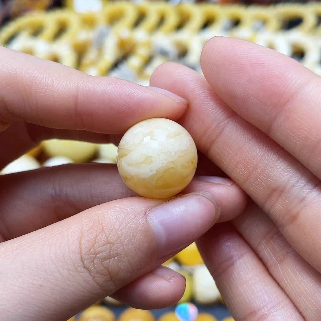 未镶嵌蜜蜡裸石沁色圆珠17.3mm