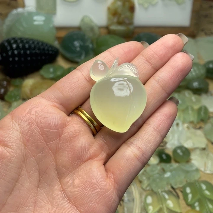 蛇纹石玉合金颈饰