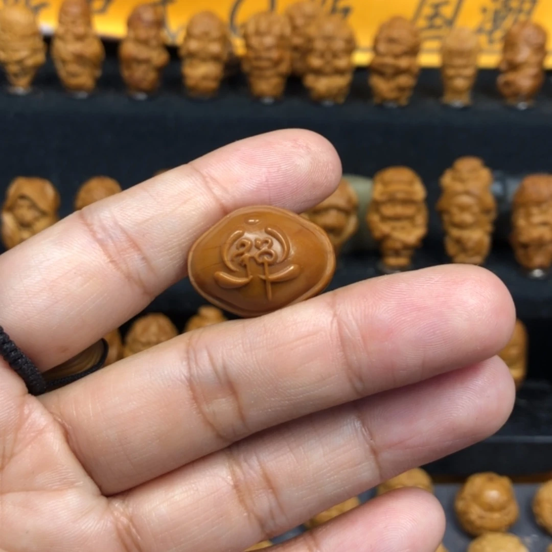【闪购商品】橄榄核手串/手链陈****音祥云顶珠