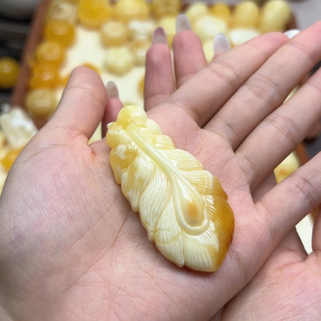 未镶嵌蜜蜡裸石繁*字蜜蜡