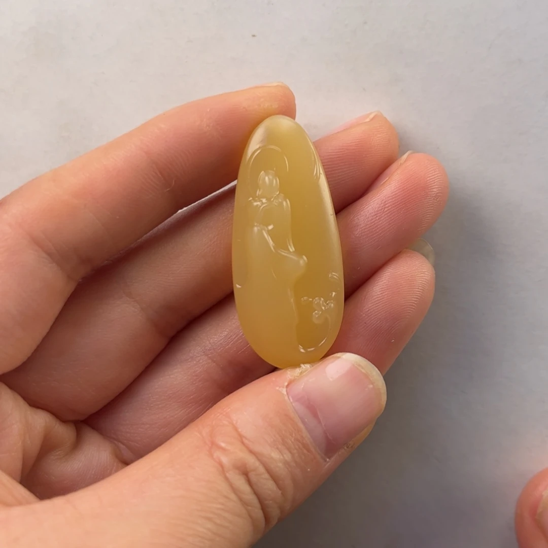 石英质玉黄蜡石吊坠未镶嵌米**黄