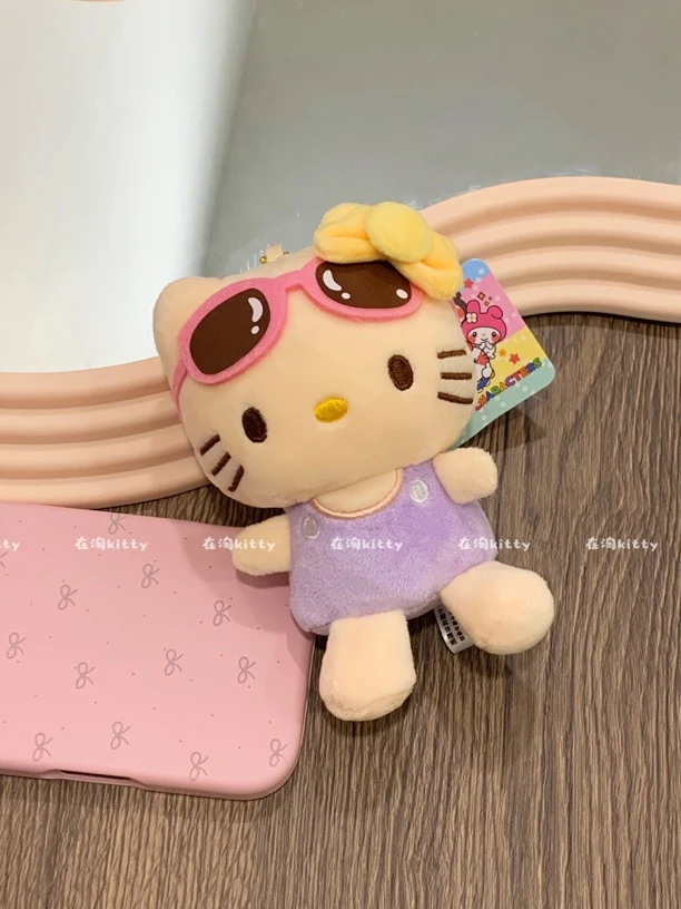 可爱春日限定墨镜hellokitty包包挂件毛绒挂件挂饰