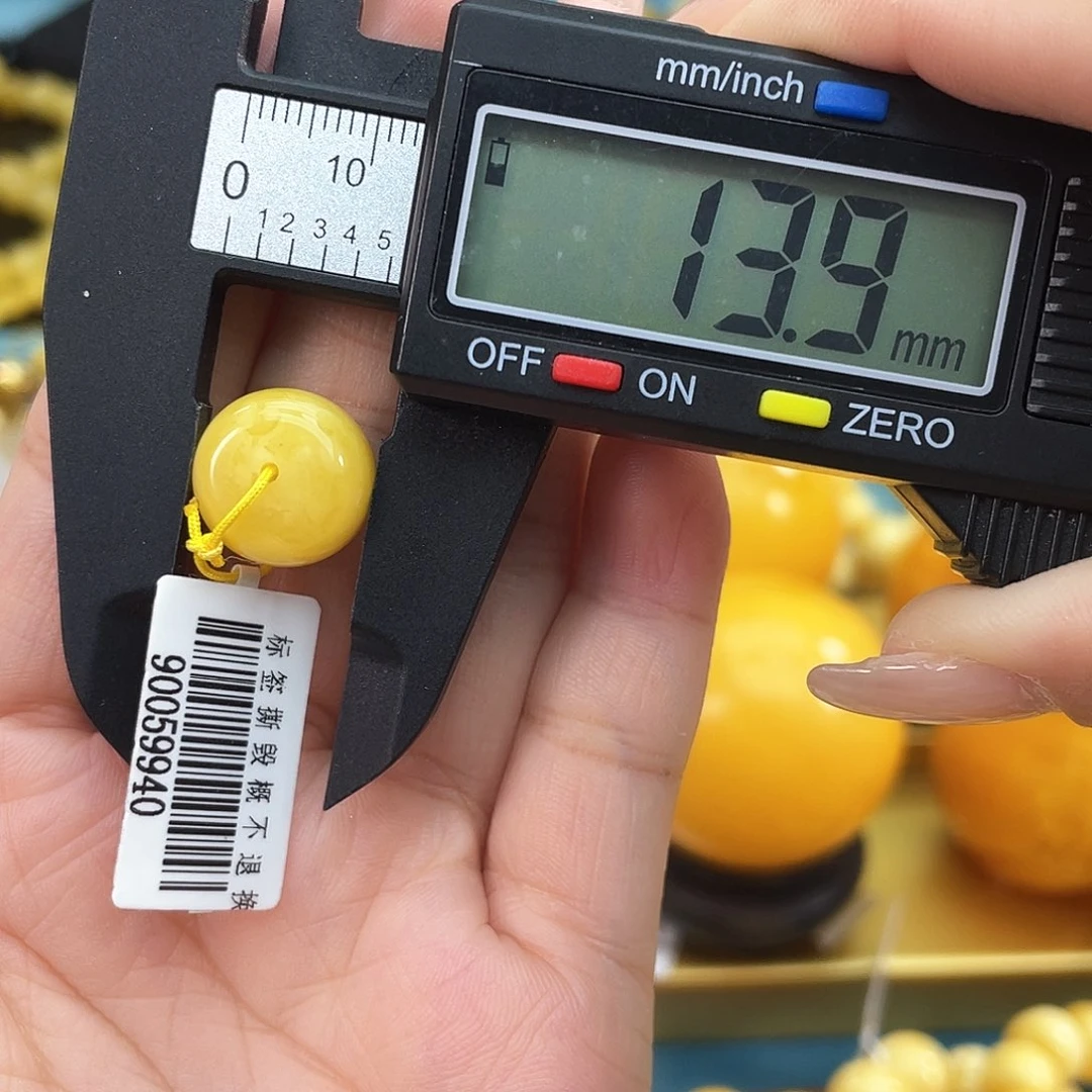 未镶嵌琥珀珠宝奇石h