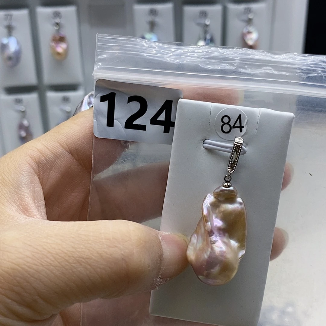 合金耳饰淡水珍珠