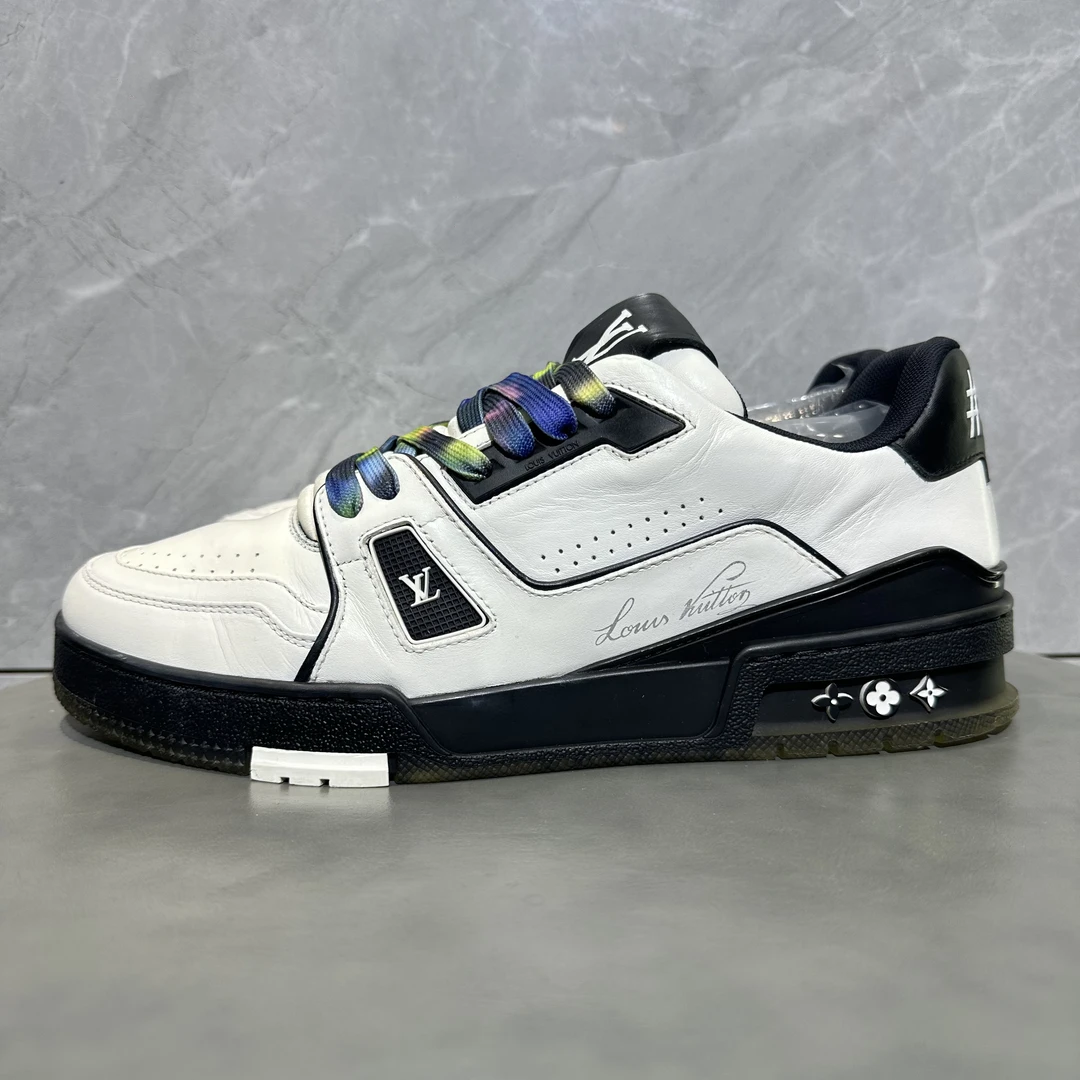 41.5码 95新 路易威登 LV trainer 黑白 低帮板鞋