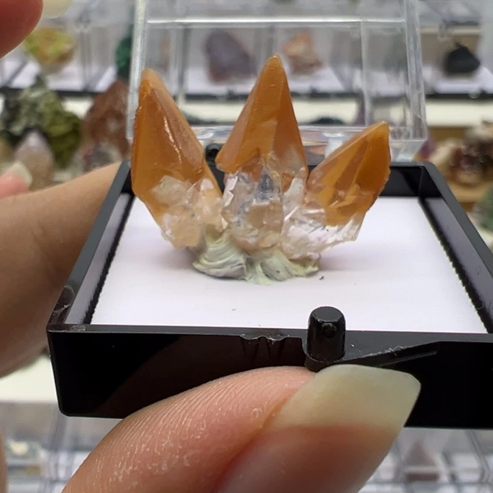 未镶嵌眼镜紫晶小红帽方解石