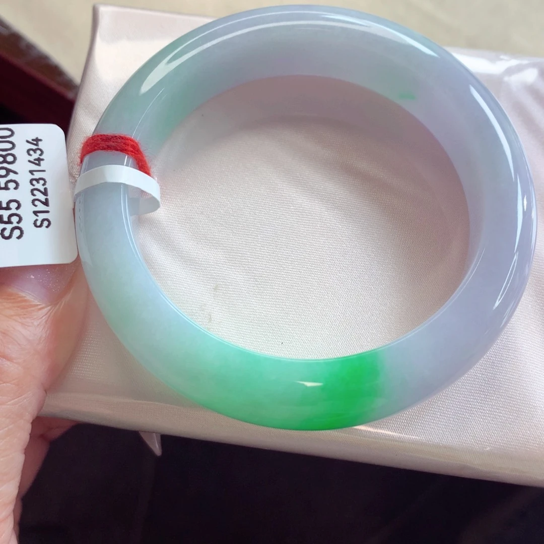 未镶嵌手镯翡翠55.5圈阳绿春彩（50号）