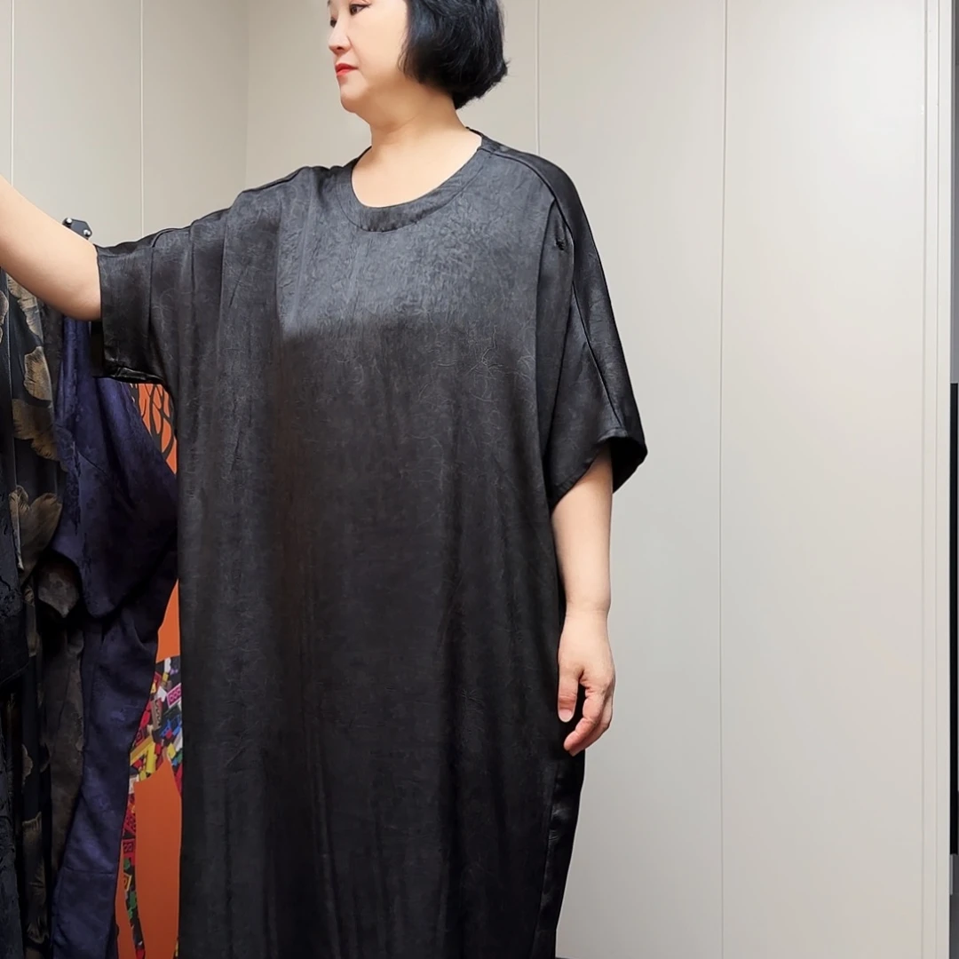 常规大码女装时尚连衣裙