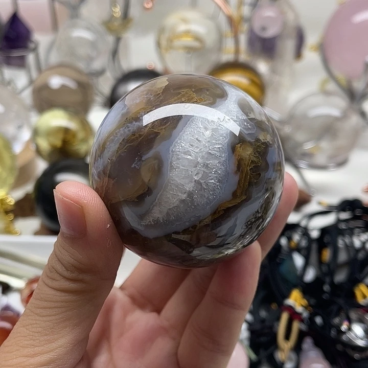未镶嵌珠宝半成品水晶