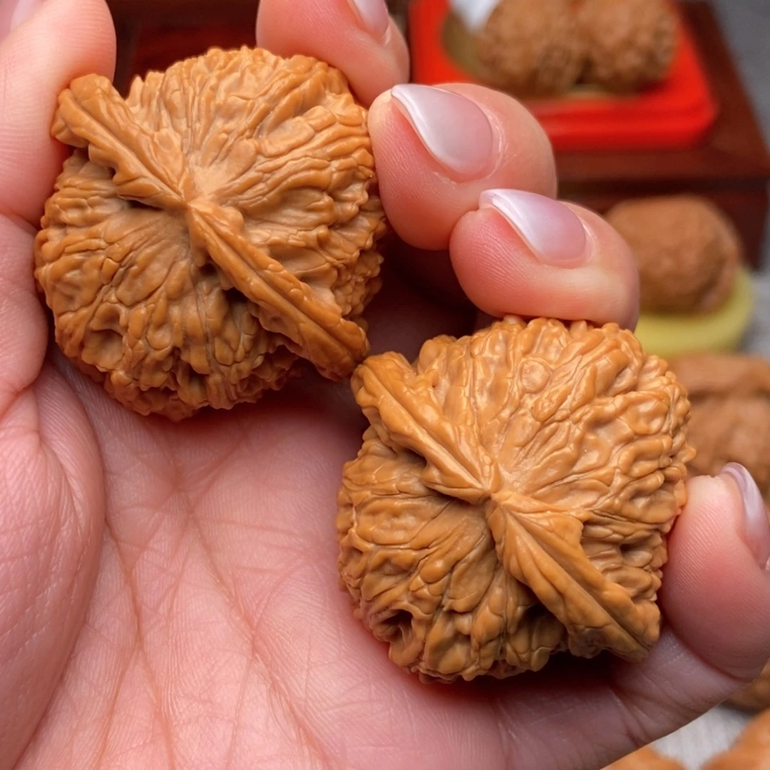 恶***魔文玩核桃把件毕业球白41全品