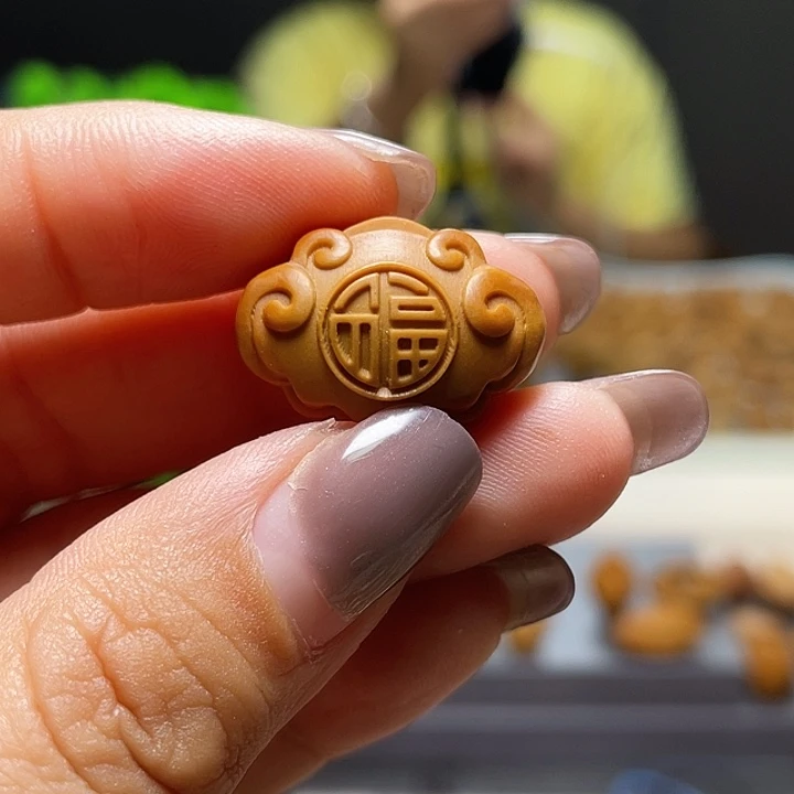 橄榄核吊坠橄榄核