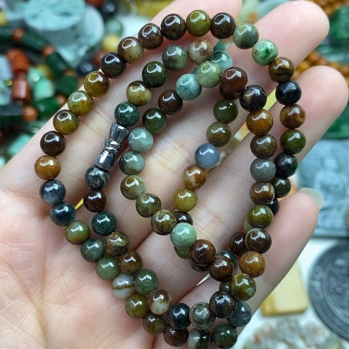 颈饰未镶嵌翡翠吊坠