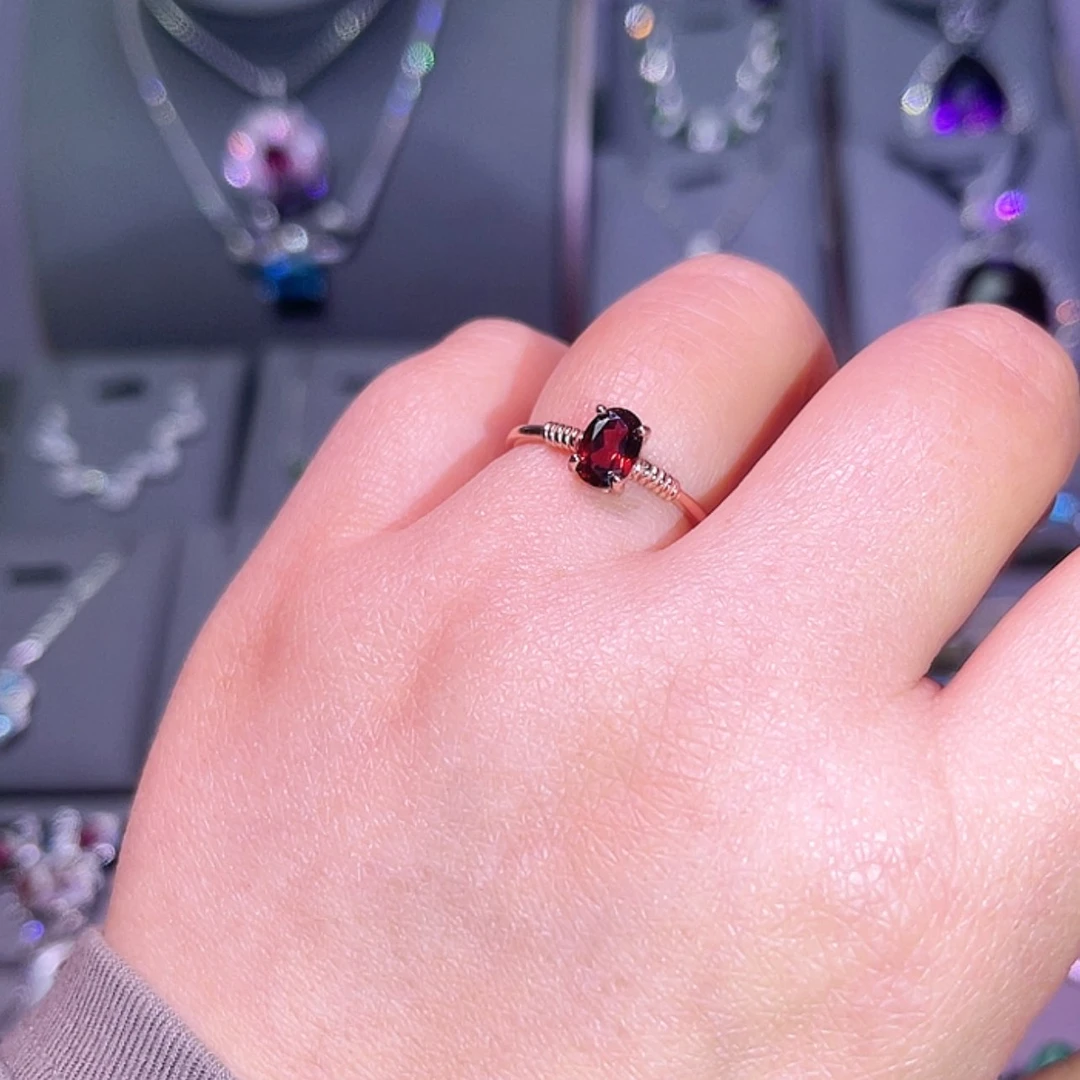 【闪购商品】石榴石戒指银S925镶嵌