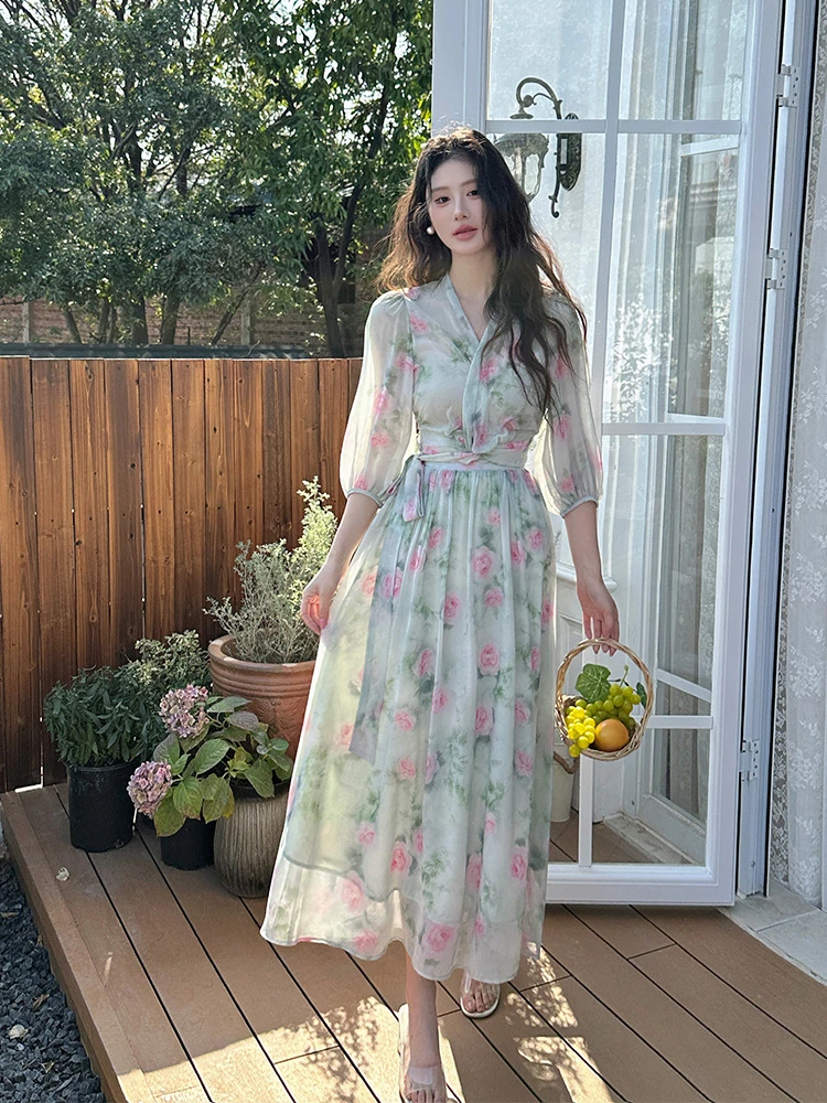 温柔荷叶边碎花系带衬衫女2025新款洋气v领收腰显瘦A字短裙两件套