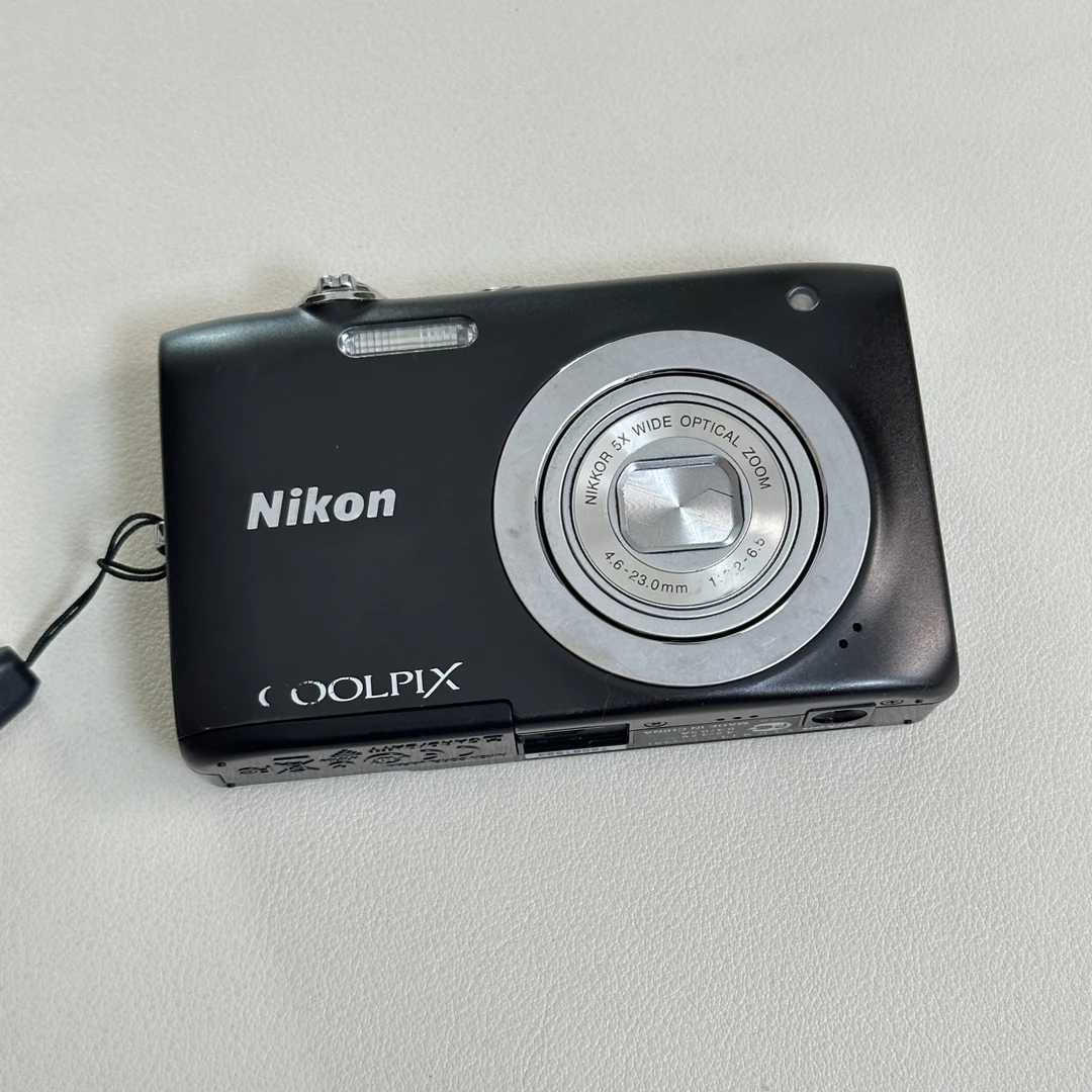 9新 Nikon/尼康 尼康s2600 1400w像素5倍光学变焦