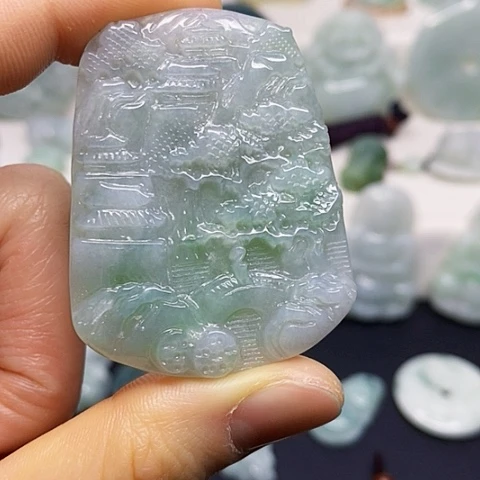 翡翠颈饰未镶嵌吊坠