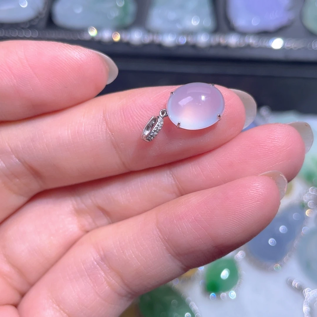 颈饰18K金镶嵌翡翠翡翠