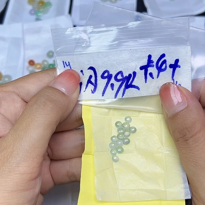 未镶嵌定制翡翠不