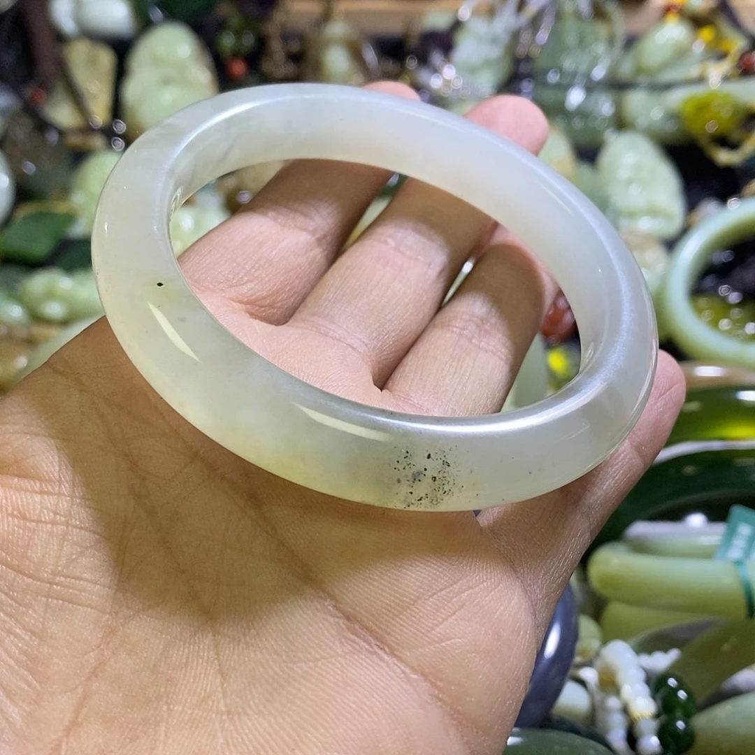 岫玉未镶嵌手镯60口径