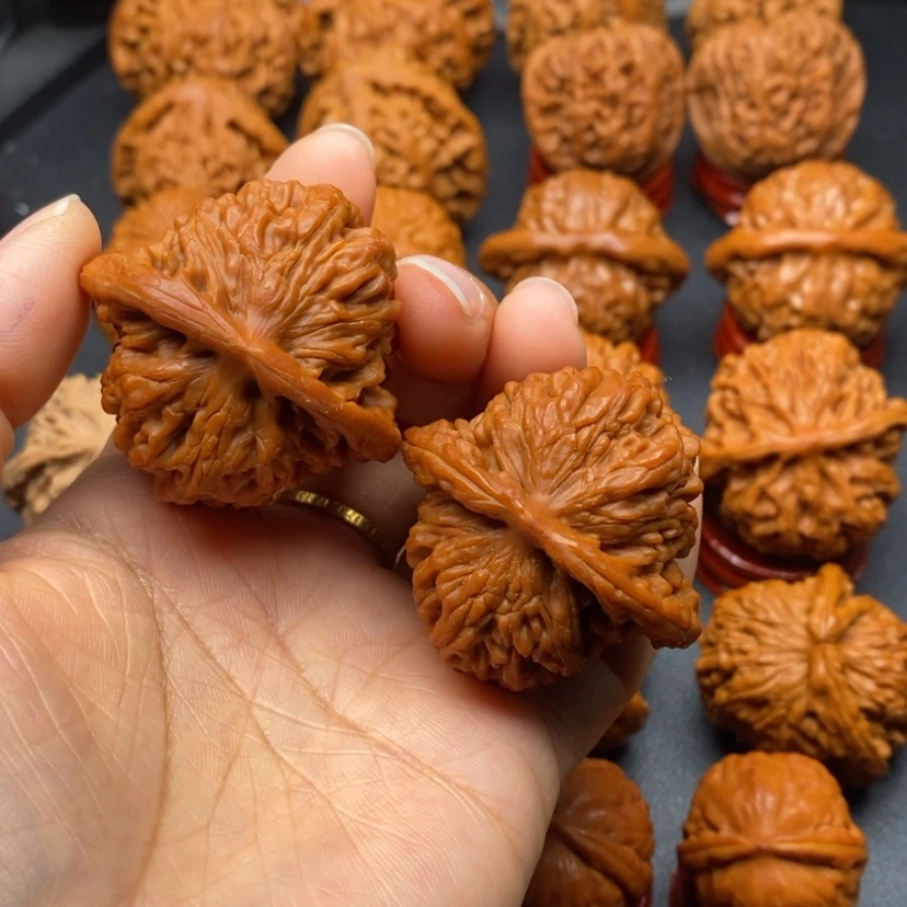 【闪购商品】文玩核桃把件42篓子