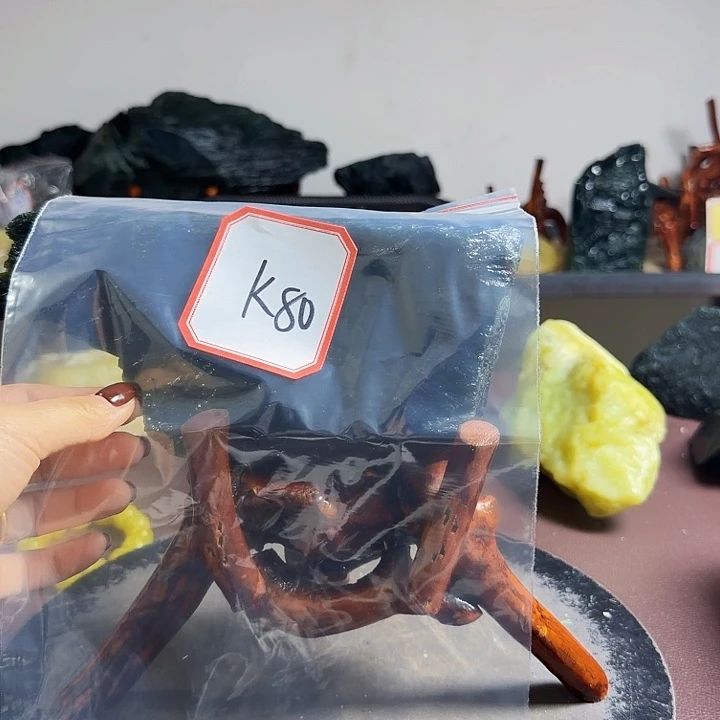 雲***長蛇纹石玉未镶嵌岫玉