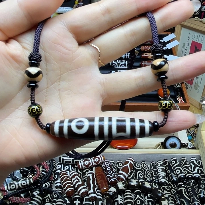 玛瑙/玉髓合金颈饰