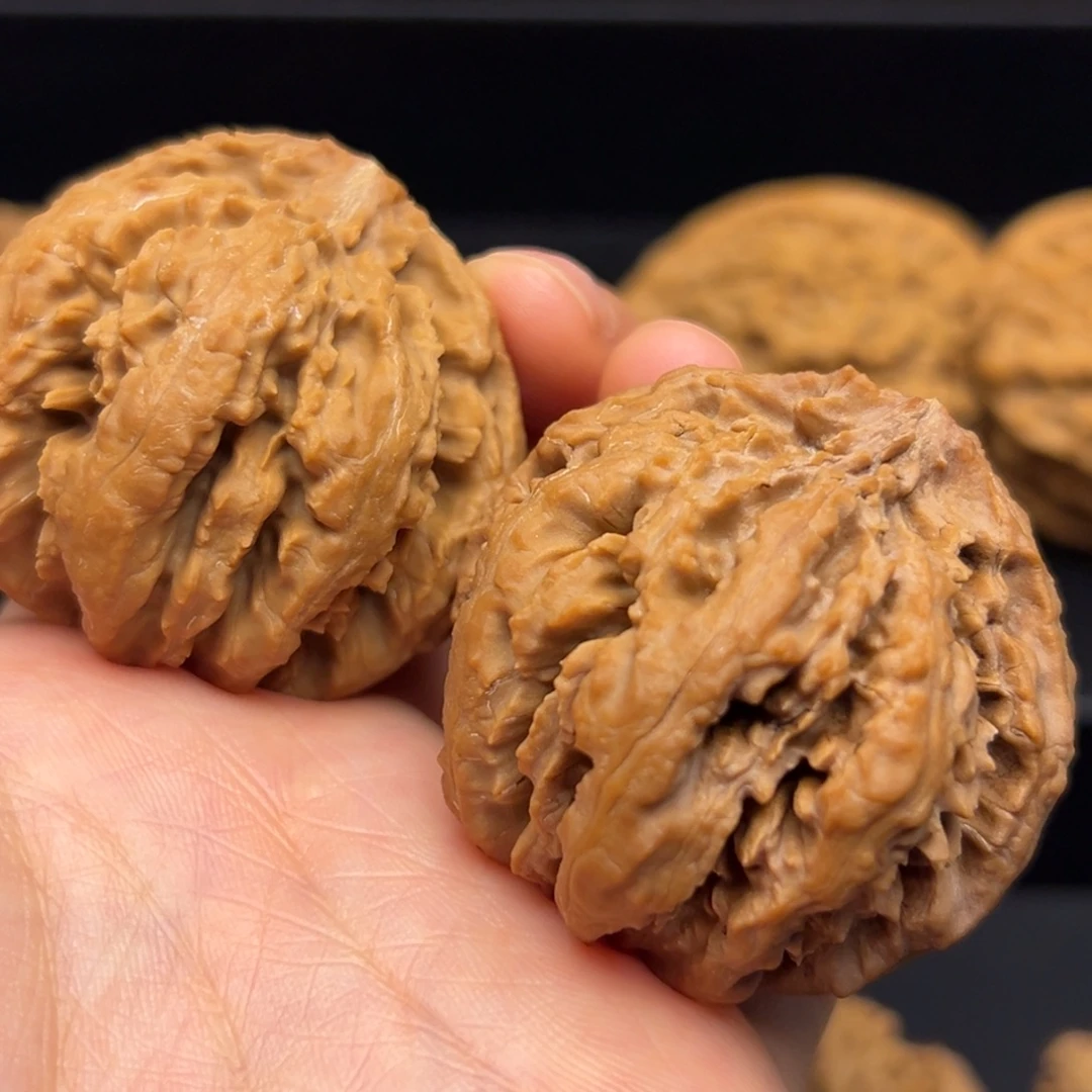 海***福文玩核桃把件秦岭灯笼核桃8号