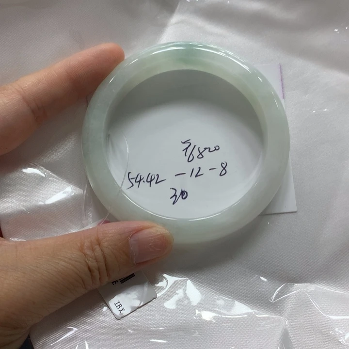 翡翠未镶嵌手镯30