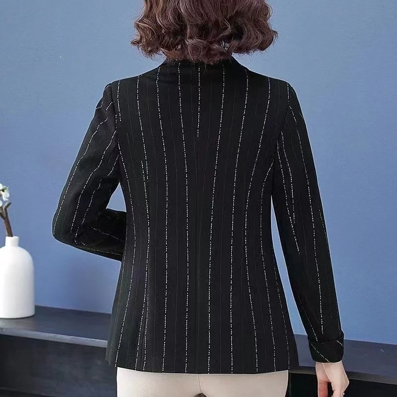 2025新款40岁中年女士春秋装小西服时尚西装条纹黑色西服外套女