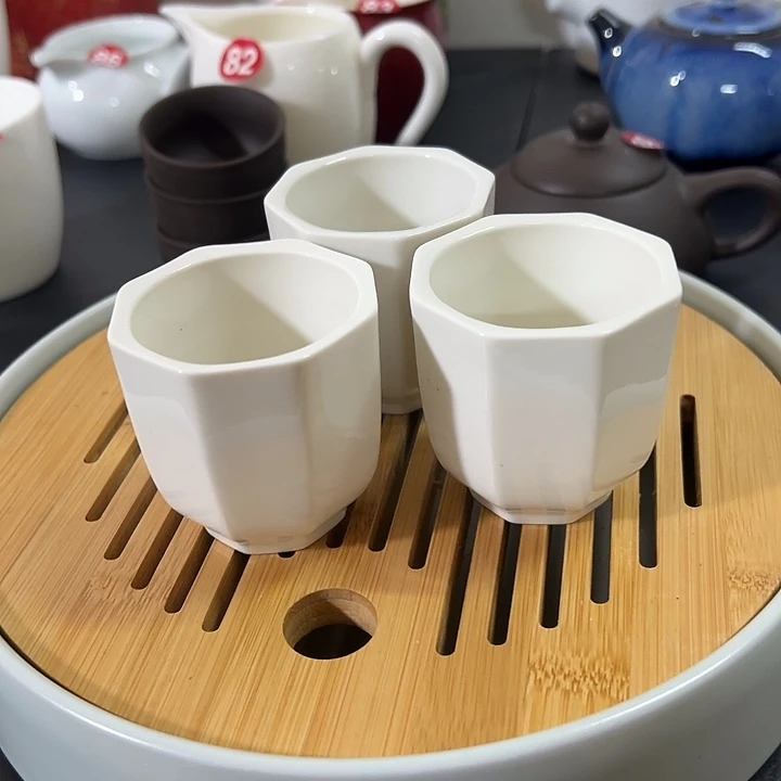 白色八角杯三个一组11