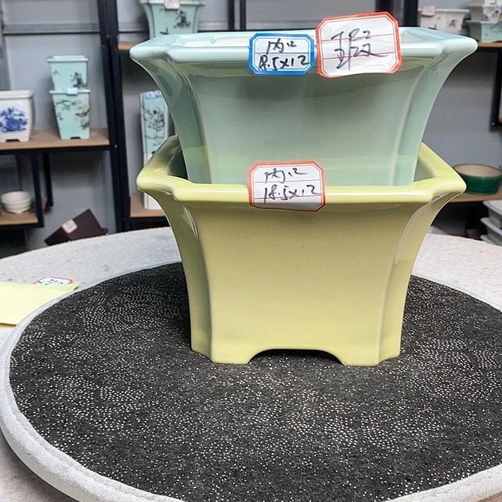 紫砂的花盆很漂亮4
