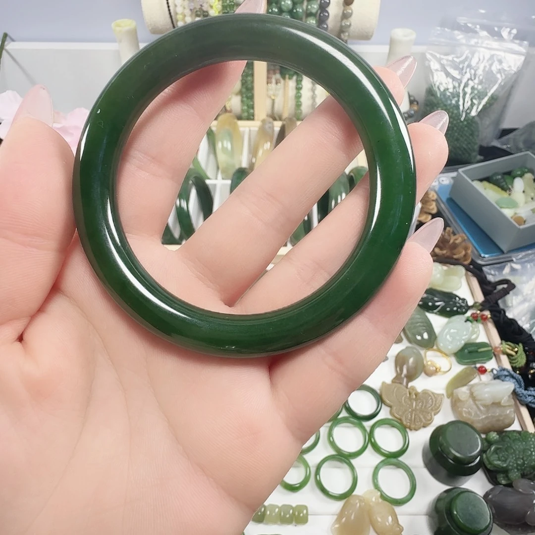 野***）和田玉（碧玉）未镶嵌珠宝半成品