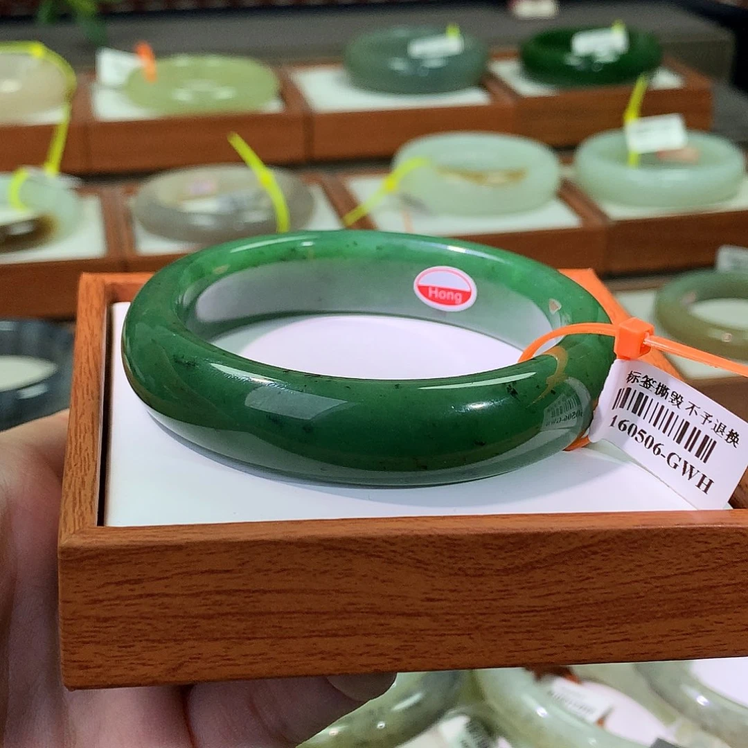 和田玉未镶嵌手镯60 到62