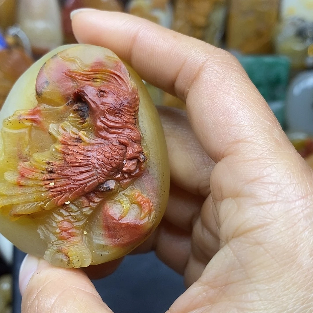 石英质玉（黄龙玉）颈饰未镶嵌