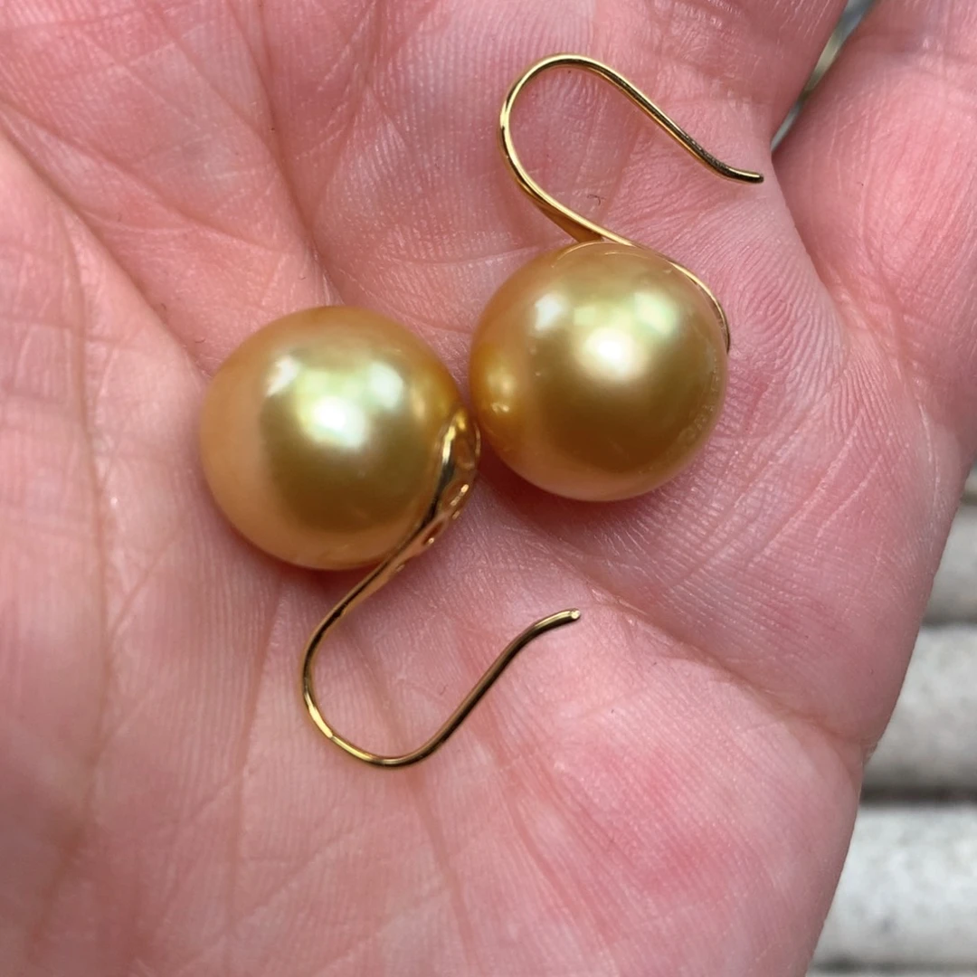 海水珍珠耳饰18K金镶嵌