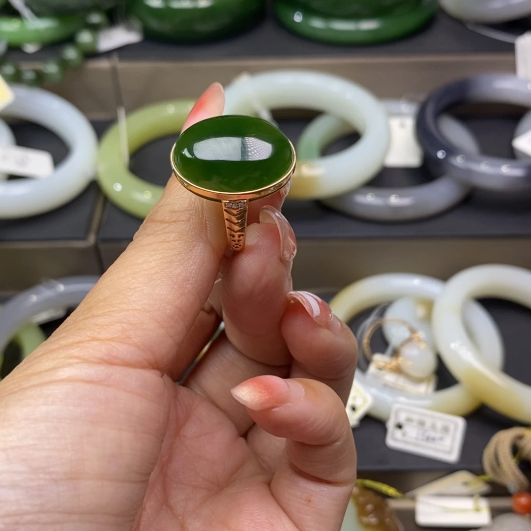 和田玉（碧玉）18K金镶嵌挂件