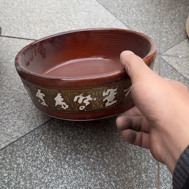 瓷片陶瓷盘子碗啥都有