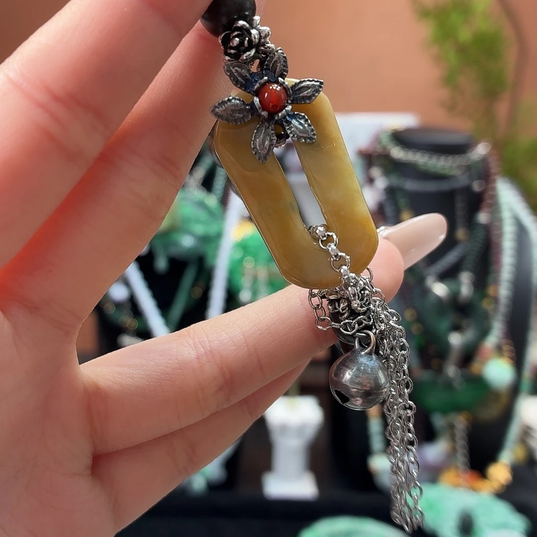 翡翠未镶嵌耳饰手串