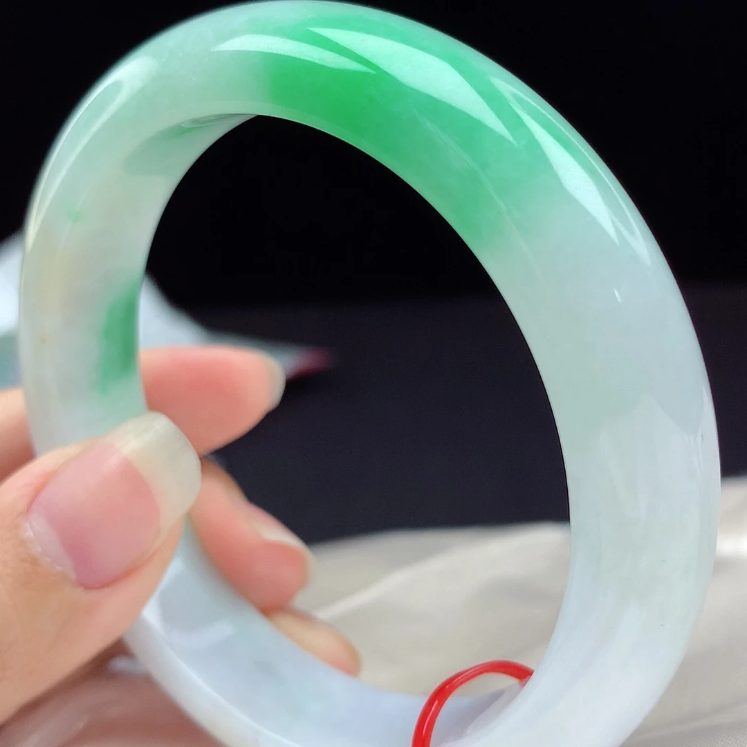 未镶嵌手镯翡翠96793，