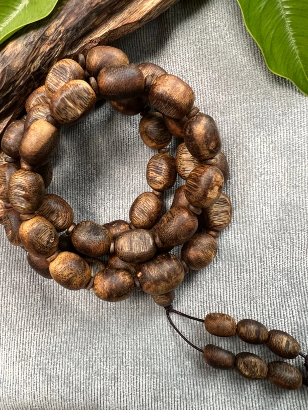 沉香沉香CCLG113瘤疤1.1多圈手串老料多样性发一38克