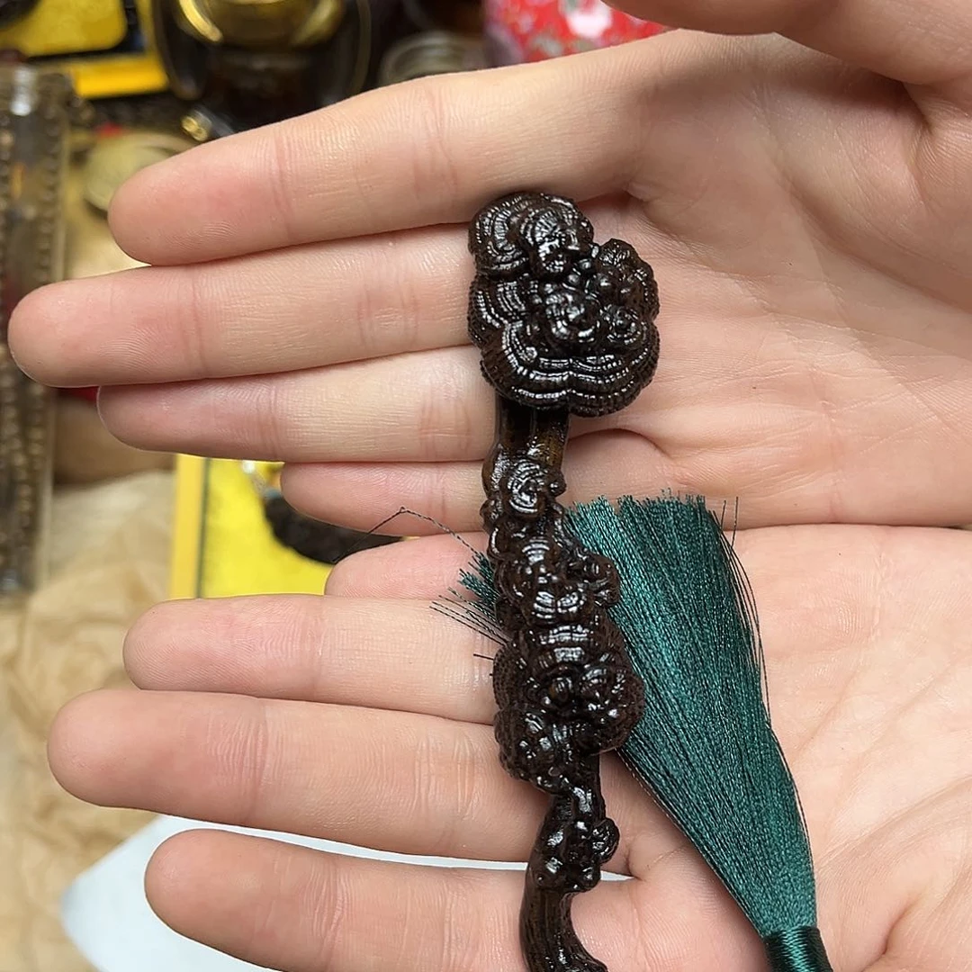 大叶紫檀（黑酸枝木类）