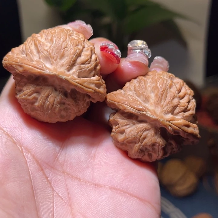 桃核把件              43